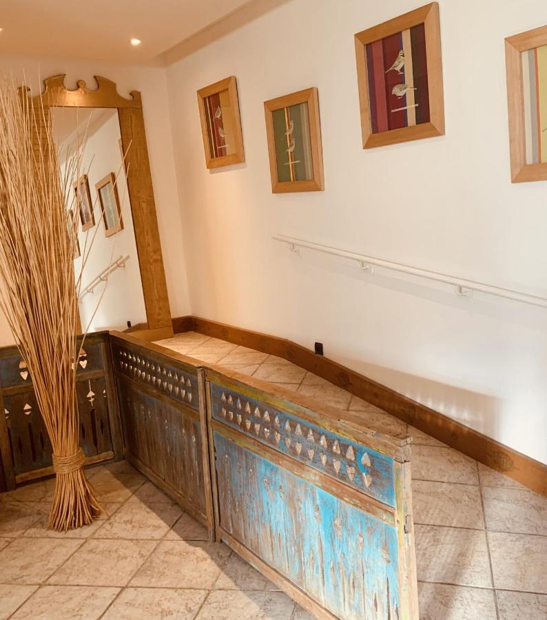 Chambre Independante Les Bains Du Bruant Saint-Porchaire Ngoại thất bức ảnh